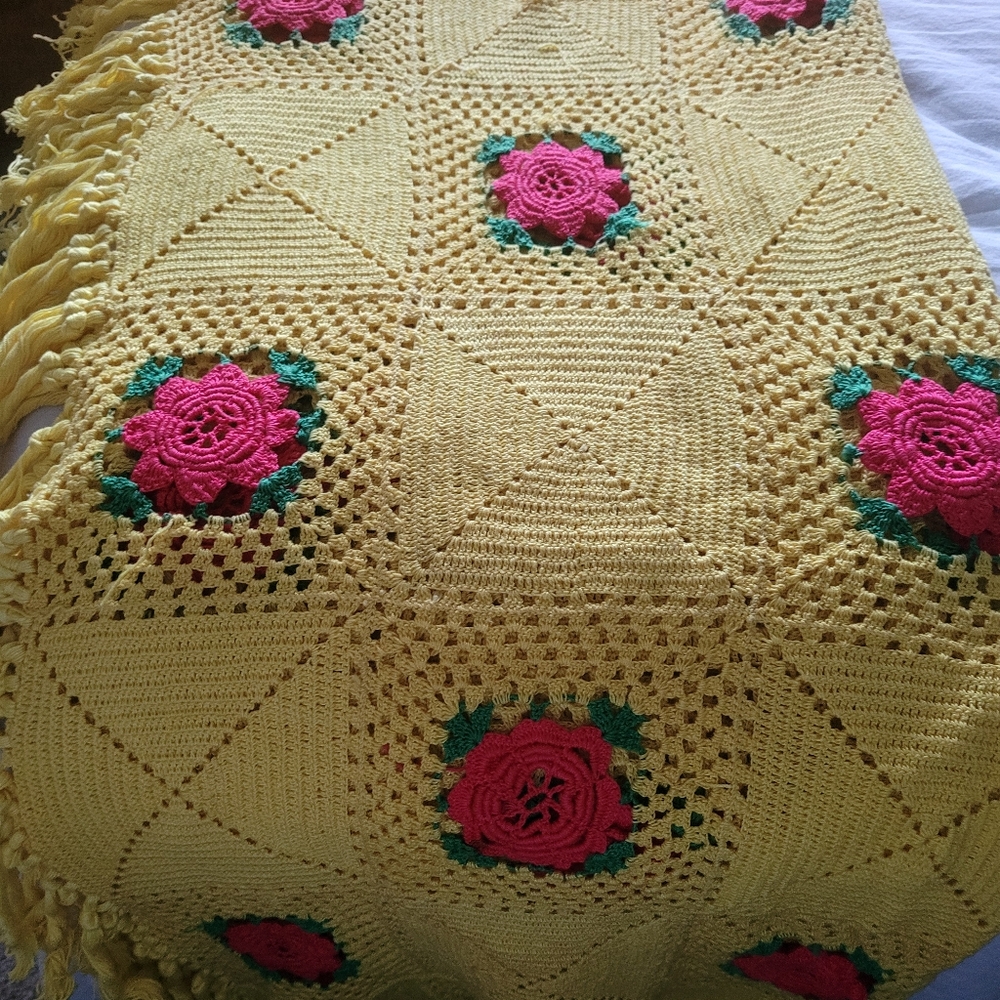 Vintage Yellow Crochet Throw Blanket with 3D Floral Design - Picture 12 of 16